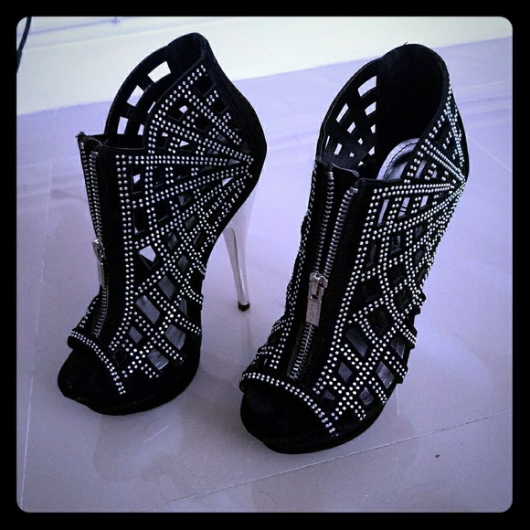 Meet your Posher, Yisel - Picture 1 of 4